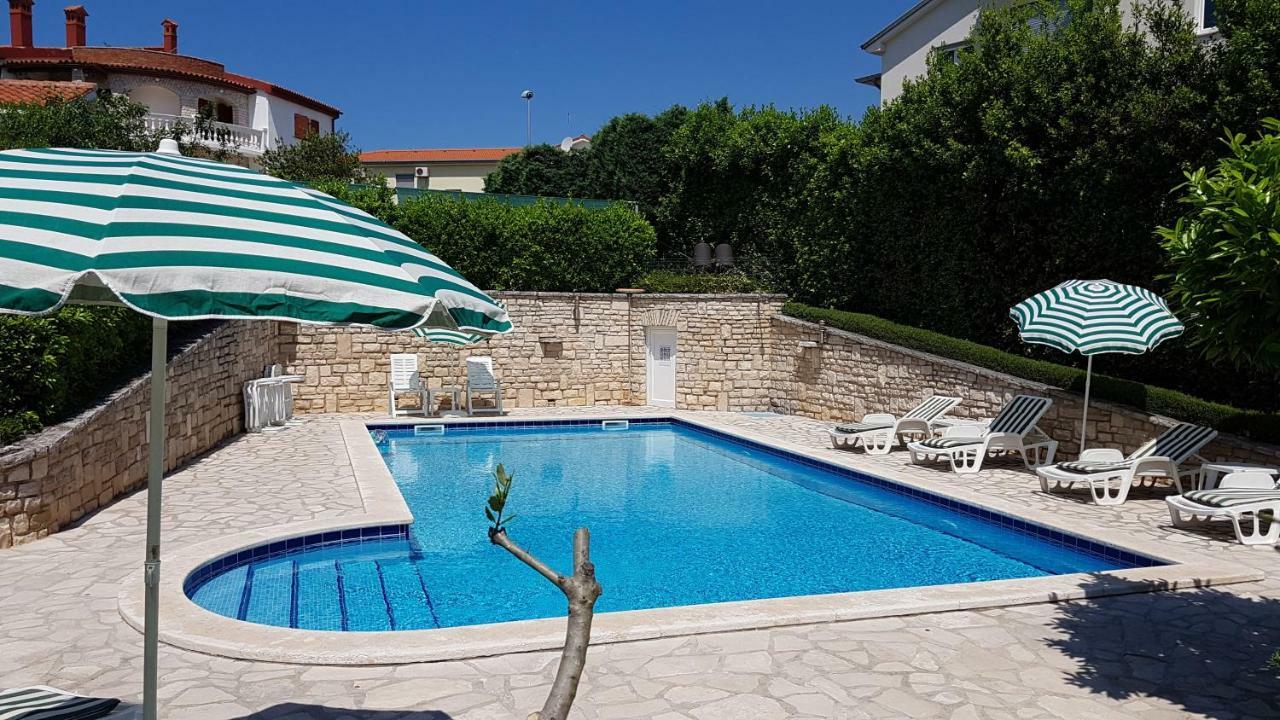 Villa Noela Pula Bagian luar foto