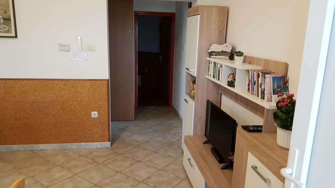Villa Noela Pula Bagian luar foto