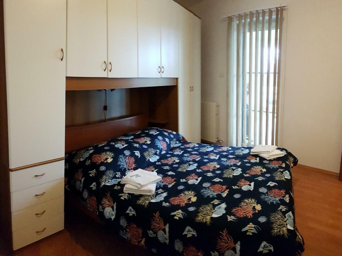 Villa Noela Pula Bagian luar foto